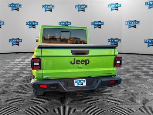 2025 Jeep Gladiator High Tide