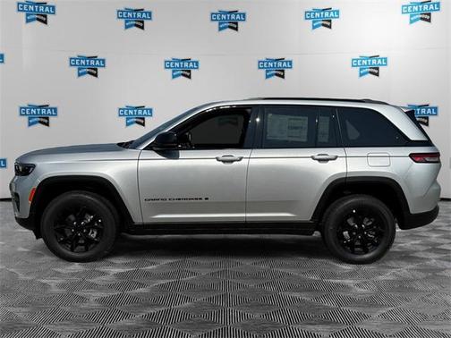 2025 Jeep Grand Cherokee Altitude