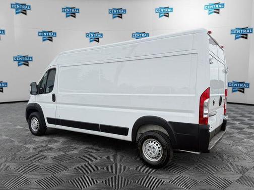 Bright White Clearcoat 2026 RAM ProMaster 2500 Tradesman