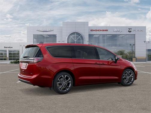 2026 Chrysler Pacifica L
