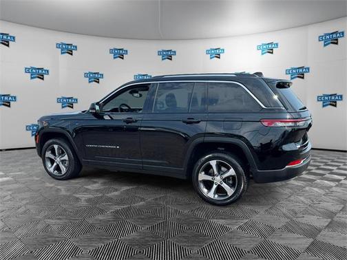 2023 Jeep Grand Cherokee 4xe Base