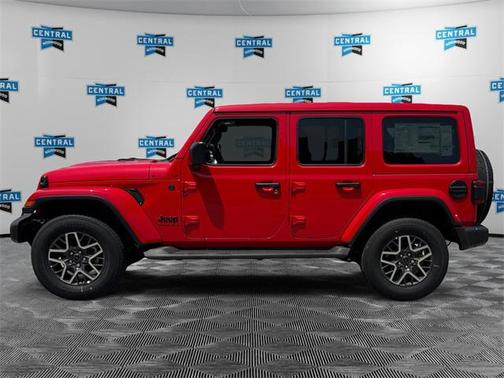 2025 Jeep Wrangler 4-Door Sahara 4x4