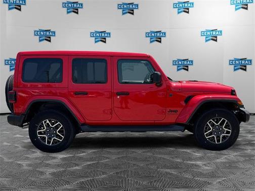 2025 Jeep Wrangler 4-Door Sahara 4x4