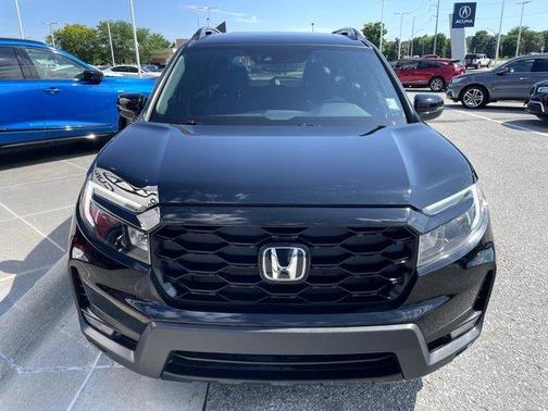 Crystal Black Pearl 2023 Honda Passport Elite