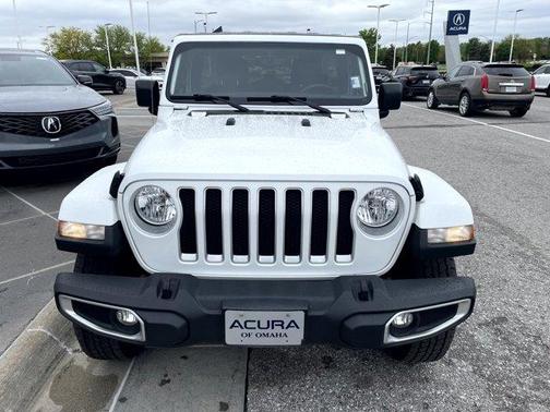 Bright White Clearcoat 2018 Jeep Wrangler Unlimited Sahara
