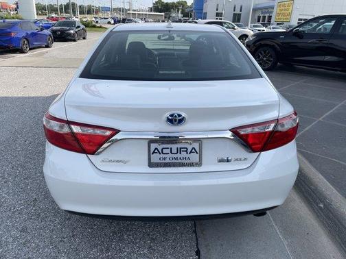 2017 Toyota Camry Hybrid XLE