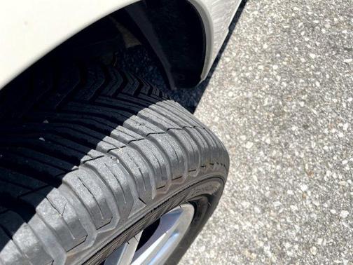 White Diamond Pearl 2007 Buick Lucerne CXL