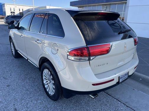2014 Lincoln MKX Base