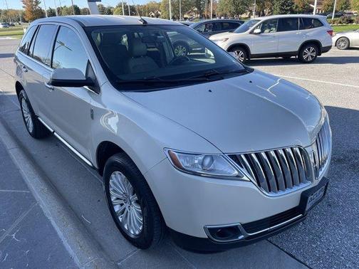 2014 Lincoln MKX Base