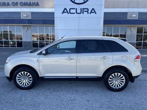 2014 Lincoln MKX Base