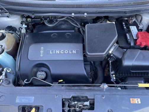 2014 Lincoln MKX Base