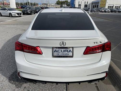 2019 Acura TLX V6 Advance