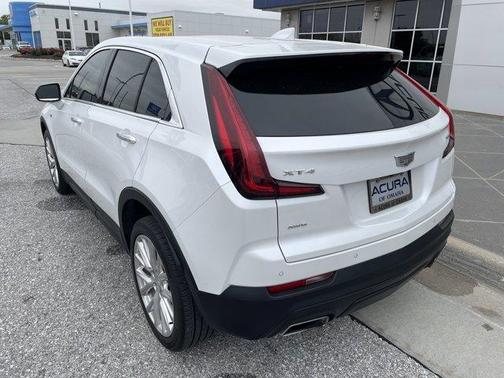 2022 Cadillac XT4 Luxury
