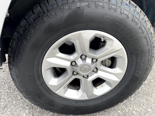 2020 Toyota 4Runner SR5