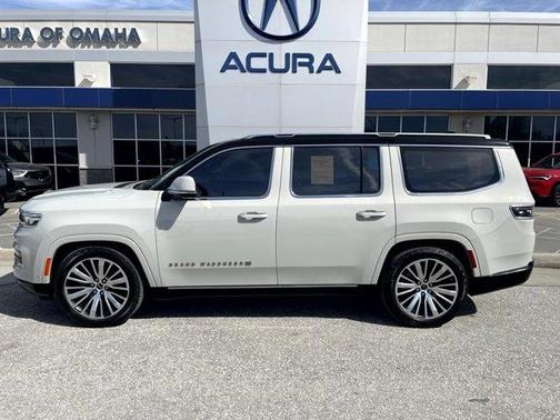 2022 Jeep Grand Wagoneer Series III