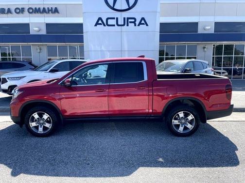 Radiant Red Metallic II 2024 Honda Ridgeline RTL
