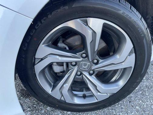 2019 Honda Accord EX