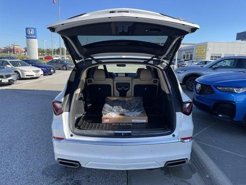 2026 Acura MDX Advance Package