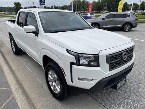 2024 Nissan Frontier SV