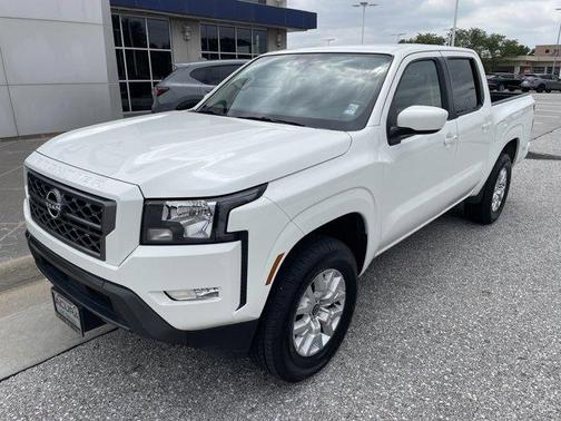 2024 Nissan Frontier SV