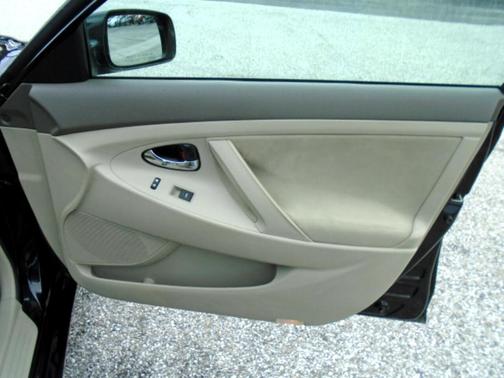 2010 Toyota Camry LE for sale in York, PA - image 18