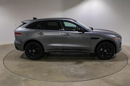2025 Jaguar F-PACE P250 R-Dynamic S