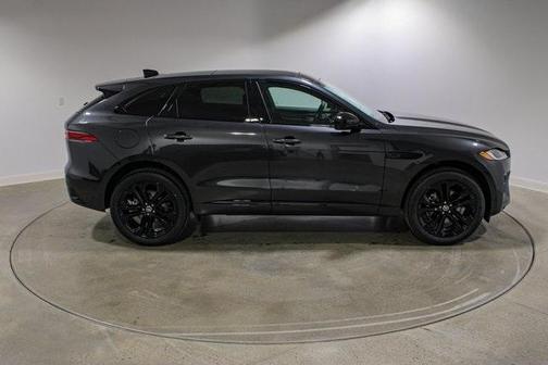 2025 Jaguar F-PACE P250 R-Dynamic S