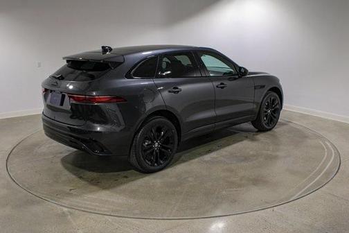2025 Jaguar F-PACE P250 R-Dynamic S
