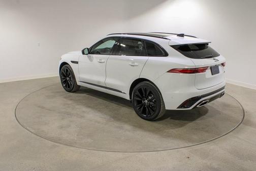 2026 Jaguar F-PACE P400 R-Dynamic S