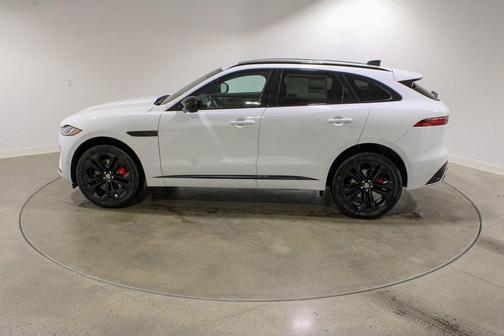 2026 Jaguar F-PACE P400 R-Dynamic S