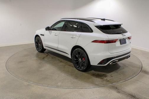 2026 Jaguar F-PACE P400 R-Dynamic S