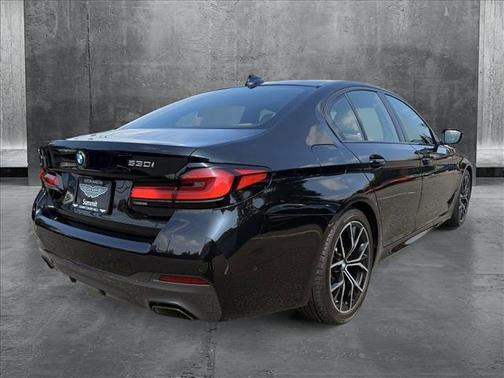 2022 BMW 530 i xDrive