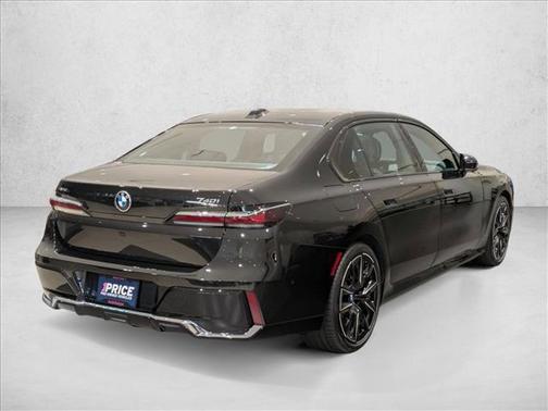 2024 BMW 740 i xDrive