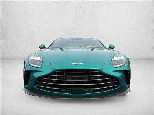 2025 Aston Martin Vantage Base