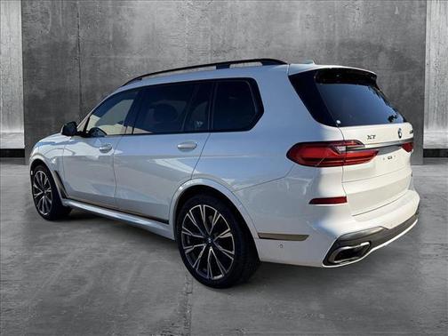 2020 BMW X7 M50i