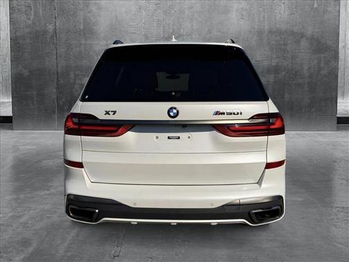 2020 BMW X7 M50i