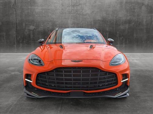 2025 Aston Martin DBX 707
