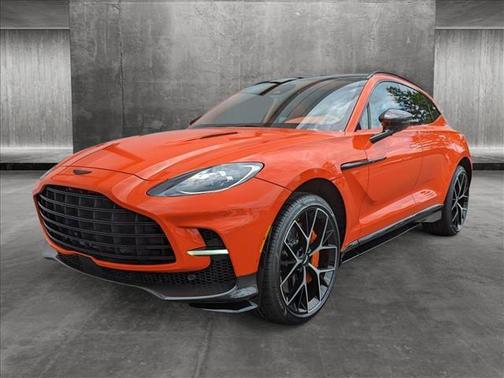 2025 Aston Martin DBX 707