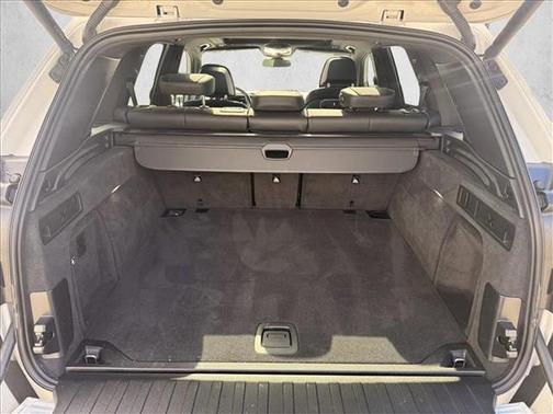 White 2025 BMW X5 xDrive40i