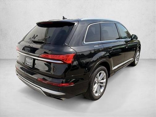 Mythos Black Metallic 2025 Audi Q7 55 Premium Plus