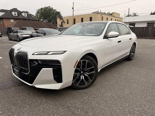 2024 BMW 740 i