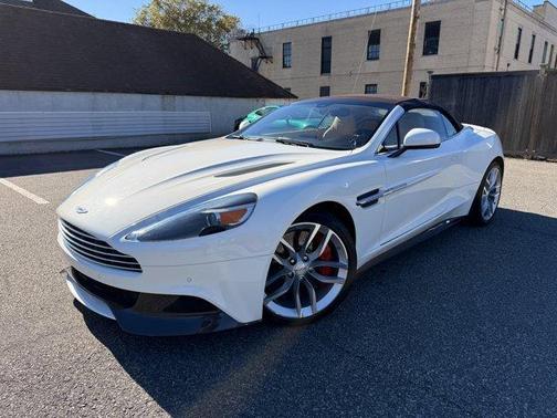 2017 Aston Martin Vanquish Volante