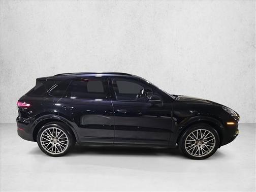 2022 Porsche Cayenne S Platinum Edition