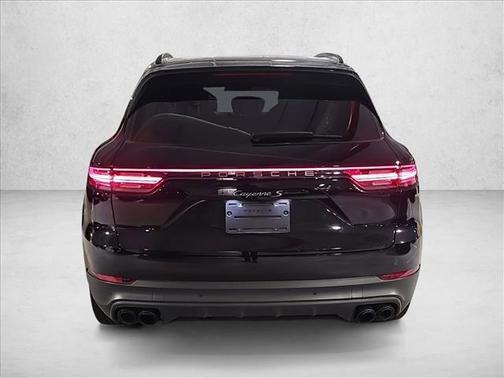 2022 Porsche Cayenne S Platinum Edition