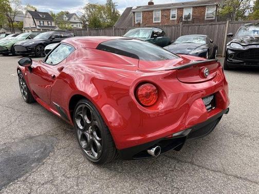 Rosso Alfa 2015 Alfa Romeo 4C Launch Edition