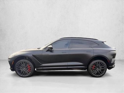 2023 Aston Martin DBX 707