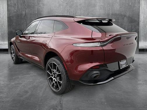 2021 Aston Martin DBX Base