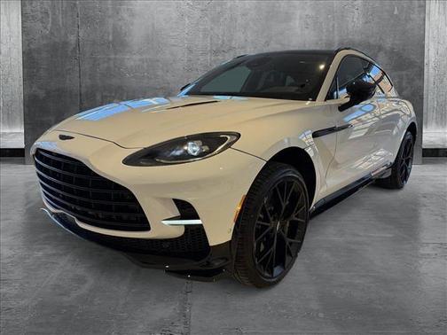 2025 Aston Martin DBX 707