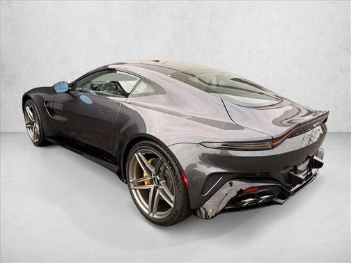 2026 Aston Martin Vantage Base