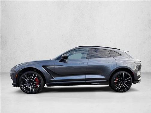 2023 Aston Martin DBX 707